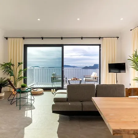 Born In Blue 4* كاس