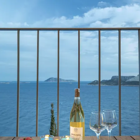 Born In Blue 4* كاس