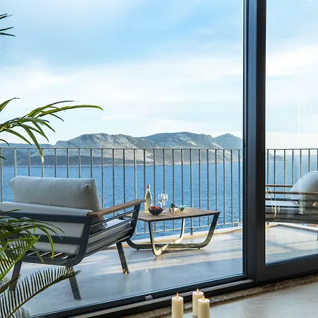 Born In Blue Aparthotel 4*